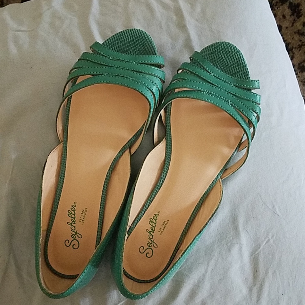 Seychelles flats